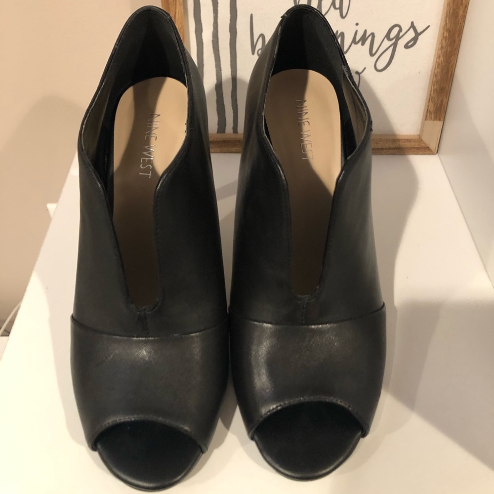 Nine West Leather Bootie